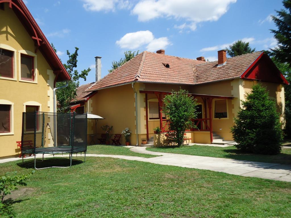 Prenociste Vila Stara Breza Palić Exterior foto