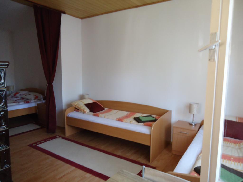 Prenociste Vila Stara Breza Palić Zimmer foto