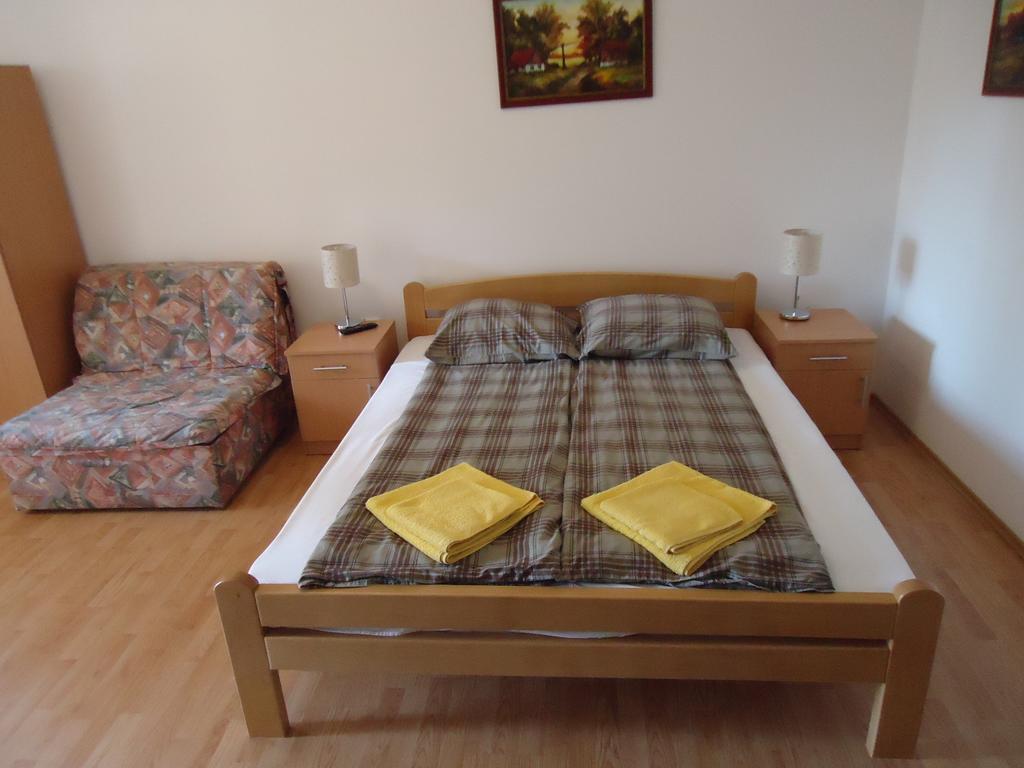 Hotel Prenociste Vila Stara Breza Palić Zimmer foto