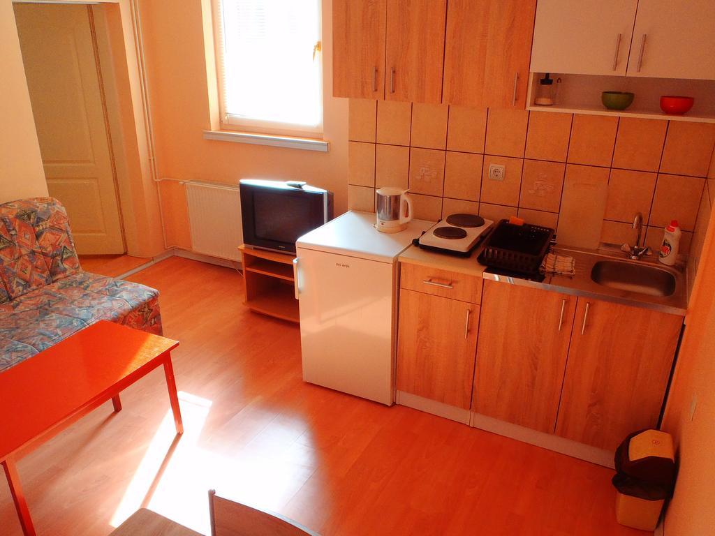 Prenociste Vila Stara Breza Palić Exterior foto